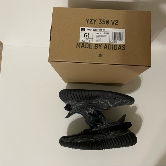 ADIDAS YEEZY BOOST 350 V2 'MX DARK SALT' - Picture 13 of 13